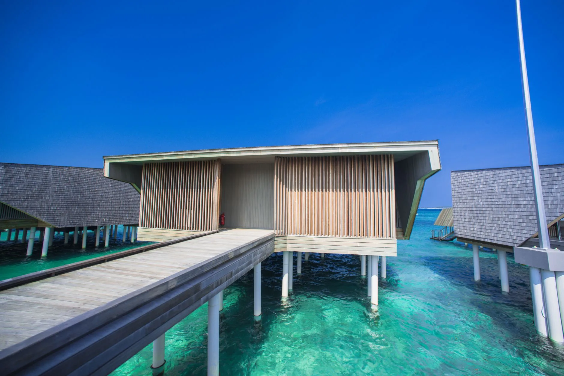 Dans un resort de luxe : la carte bancaire suffit largement